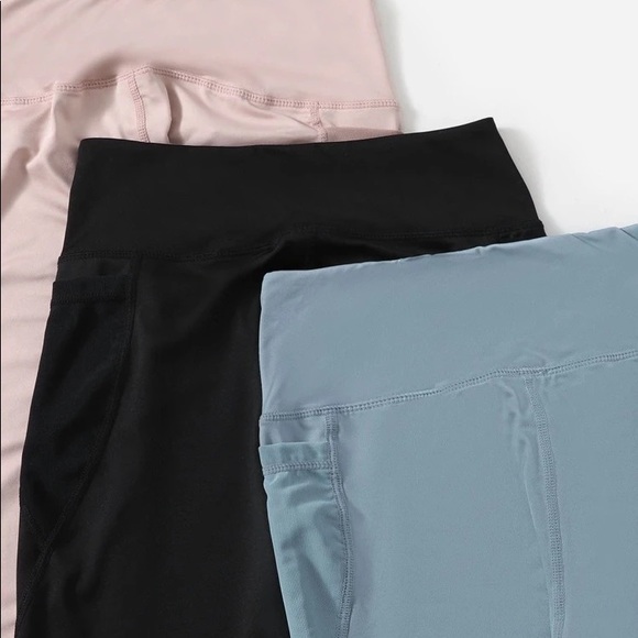 NWT 2 Piece Sports Leggings With Phone Pocket Pink & Blue Size Medium - Picture 6 of 8